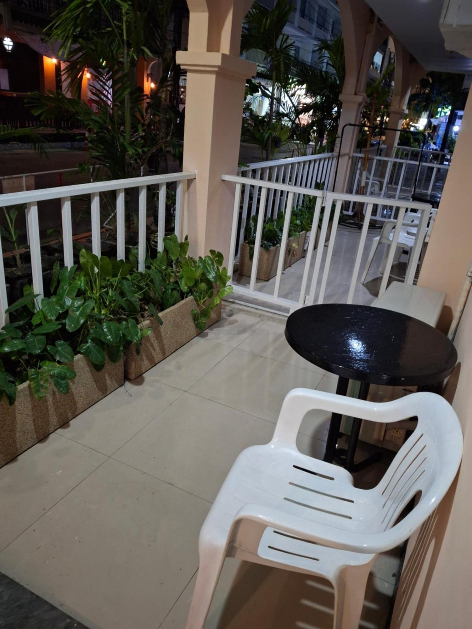 Boomerang Inn Phuket Zewnętrze zdjęcie